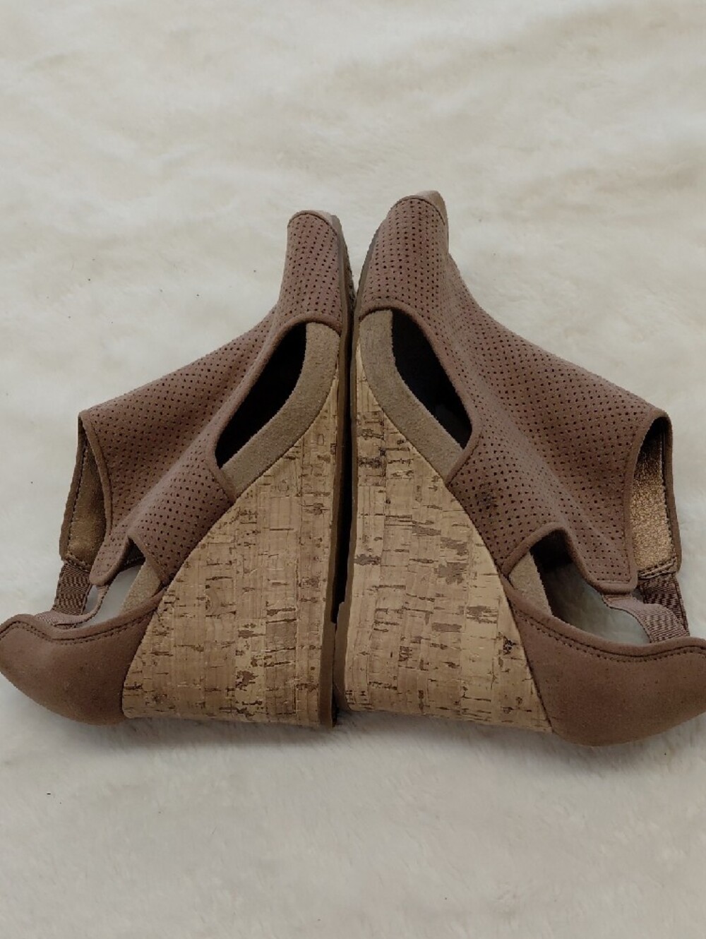 Life Stride Tan Suede Open-Toe Comfort Heel
